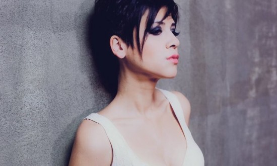 Aydilge “Gel Sarıl Bana” Teklisi İle Müzikseverlerle Buluştu!